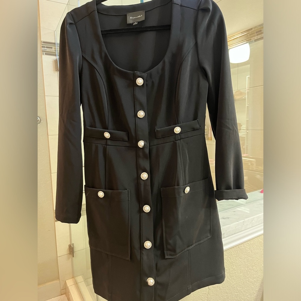 Cutest Line and Dot holiday dress size medium! Fits likes a glove!